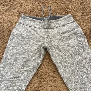 Women’s Calvin Klein Sweat Pants Gray Size L